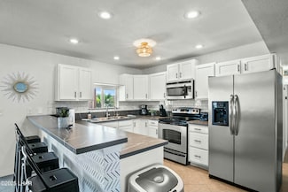 830 Chalon Dr, Lake Havasu City, AZ 86403