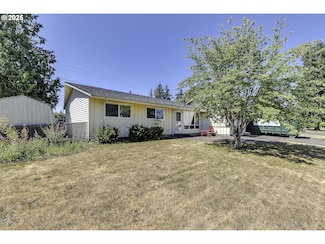 12514 NE Russell St, Portland, OR 97230