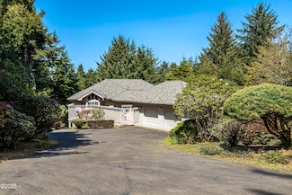 536 Fairway Dr, Gleneden Beach, OR 97388