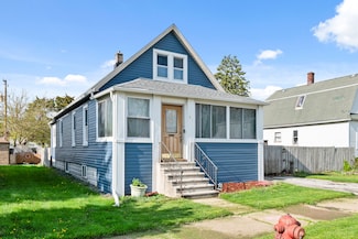 37 Mckinley Ave, Steger, IL 60475