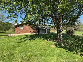 1230 Karen Ave NW, Corydon, IN 47112