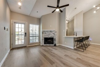 4800 W Lovers Ln Unit 217E, Dallas, TX 75209