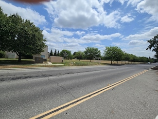 3838 S Court St, Visalia, CA 93277