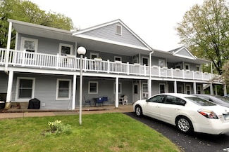 107 Hidden Knolls Cir Unit 107, Monroe, CT 06468