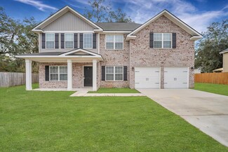 133 Maggie Ln, Allenhurst, GA 31301
