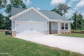 14494 Quail Ridge Dr, Gulfport, MS 39503