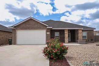 225 Nonpareil Ln, Clovis, NM 88101