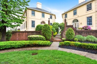 8 Sevell Cir, Clark, NJ 07066