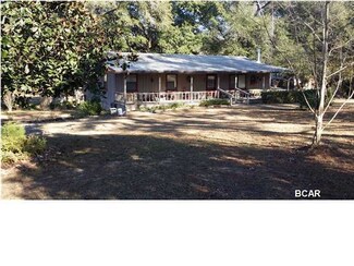 2549 Davids Rd, Vernon, FL 32462