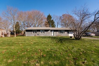 108 Smoke Rise Cir, Swansea, MA 02777