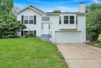 802 Notre Dame Dr, O Fallon, MO 63366