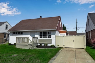 239 N Pleasant Pkwy, Buffalo, NY 14206