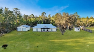 13960 SE 25th St, Morriston, FL 32668