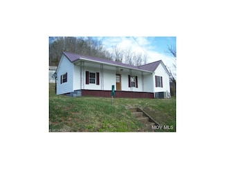 27 Rustic View Ln, Arnoldsburg, WV 25234
