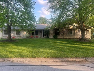13222 Laurel Lake Ct, Saint Louis, MO 63131