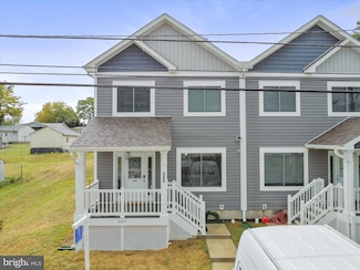 305 E 11th Ave, Ranson, WV 25438