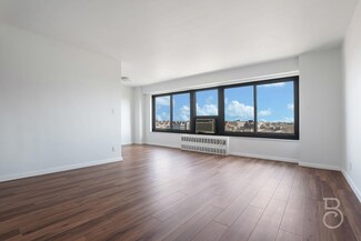 33-47 14th St Unit 10D, Astoria, NY 11106
