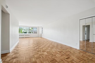 2 Washington Square Unit G, Larchmont, NY 10538