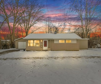 3556 Oakwood St, Ann Arbor, MI 48104