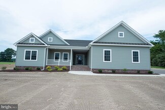 7975 Kinnikin Ct, Hebron, MD 21830