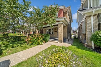 1424 Jancey St, Pittsburgh, PA 15206
