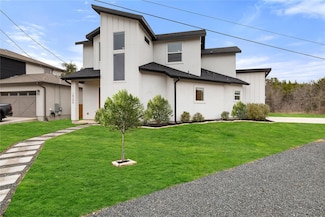18200 Fair Ln, Jonestown, TX 78645