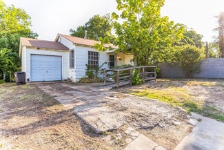 2815 Thannisch Ave, Fort Worth, TX 76105