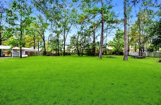 10615 Twin Oak Dr, Conroe, TX 77385