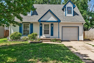 2154 S Fieldcrest Ct, Wichita, KS 67209