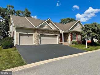12932 Hawkins Cir, Hagerstown, MD 21742