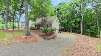 1721 Abbottsford Dr, Kernersville, NC 27284