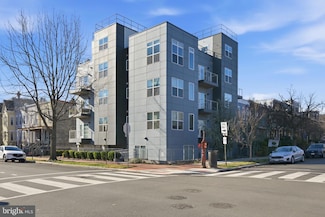 401 15th St SE Unit 401, Washington, DC 20003