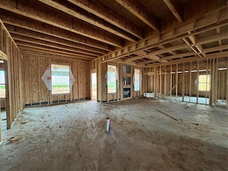 5716 Lantana Ln, Edmond, OK 73034