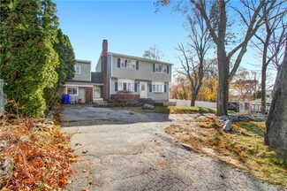 40 Rosner Ave, North Providence, RI 02904