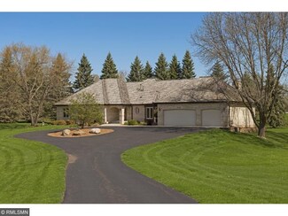 4440 Bayside Rd, Maple Plain, MN 55359