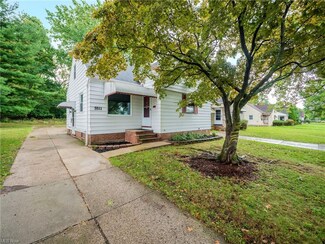 5511 Oakwood Ave, Maple Heights, OH 44137