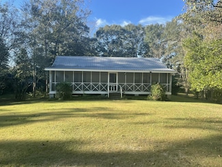 505 W 10th Ave, Lumberton, MS 39455