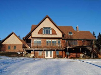 28 Gilmore Ln, Holden, ME 04429