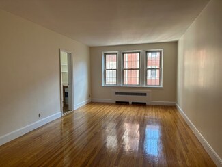 24 Concord Ave Unit 110, Cambridge, MA 02138