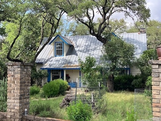 1040 Winding Creek Trail, Spring Branch, TX 78070