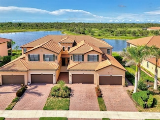 10789 Tarflower Dr Unit 202, Venice, FL 34293