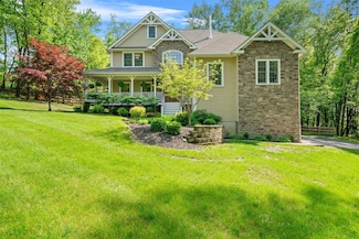 30 Warwick Lake Pkwy, Warwick, NY 10990