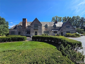 2029 S Warson Rd, Saint Louis, MO 63124