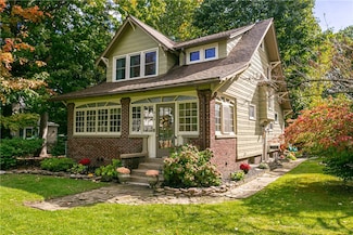 819 Stone Rd, Rochester, NY 14616