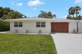 9899 Pennsylvania Ave, Bonita Springs, FL 34135