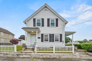 23 Starbird St, Lowell, MA 01854