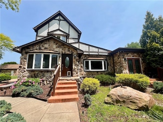 1013 Clearview Ave, New Castle, PA 16101