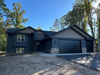 W985 Red Fox Run, Spring Valley, WI 54767