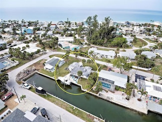 1265 Holiday Dr, Englewood, FL 34223