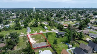 2348 Royal Oak Ln, Sulphur, LA 70663
